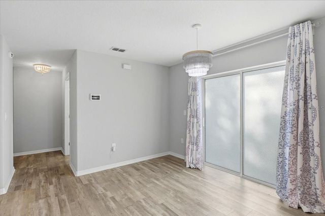 5662 TOWER PALMS LANE, Lakeland, FL 33811