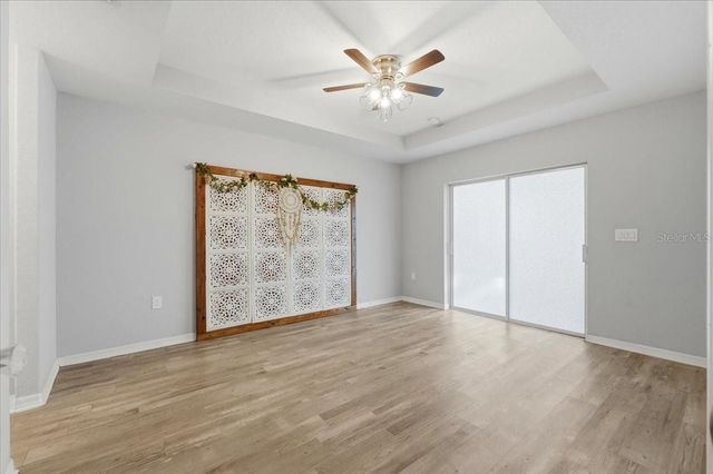 5662 TOWER PALMS LANE, Lakeland, FL 33811