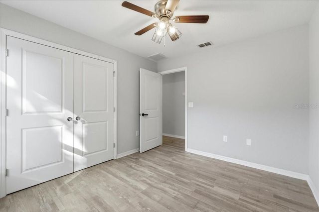 5662 TOWER PALMS LANE, Lakeland, FL 33811