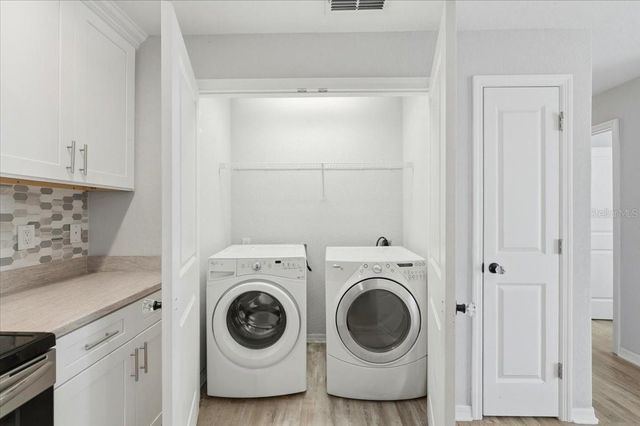 5662 TOWER PALMS LANE, Lakeland, FL 33811