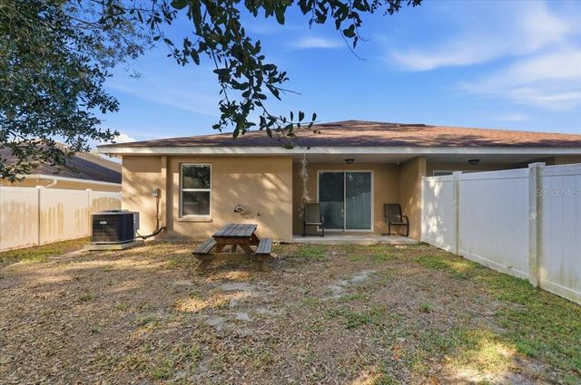 5662 TOWER PALMS LANE, Lakeland, FL 33811