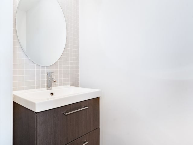 922 Warren Avenue 105, Downers Grove, IL 60515