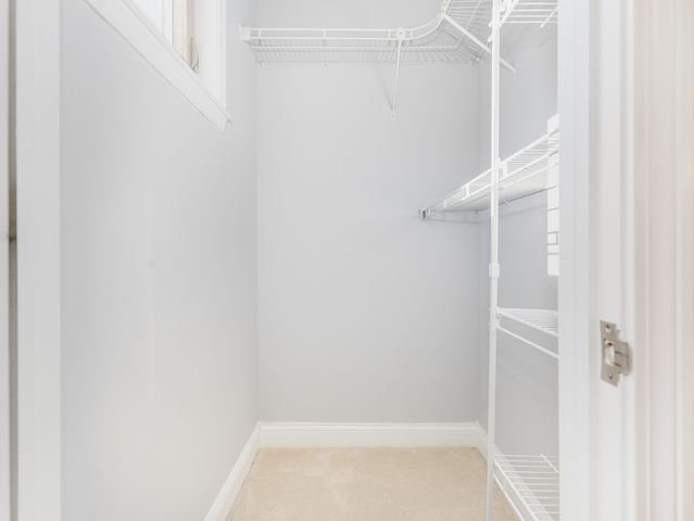 922 Warren Avenue 105, Downers Grove, IL 60515