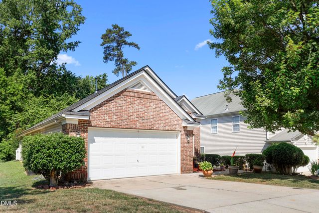 137 Georgetowne Drive, Clayton, NC 27520