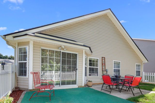 137 Georgetowne Drive, Clayton, NC 27520