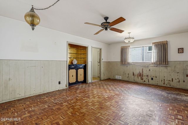 216 STRATUS Road, El Paso, TX 79912