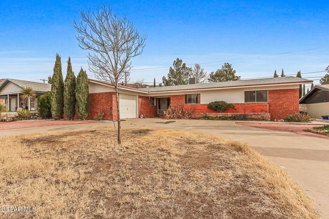 216 STRATUS Road, El Paso, TX 79912