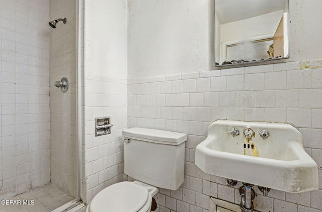 216 STRATUS Road, El Paso, TX 79912