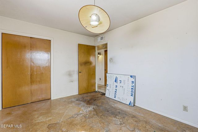 216 STRATUS Road, El Paso, TX 79912