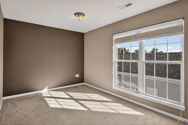 5507 SW Chapella St, Topeka, KS 66614