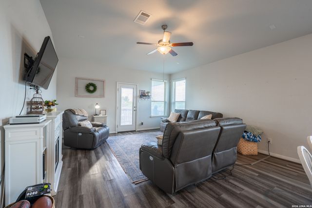 13302 BOTTOM LAND, St Hedwig, TX 78152