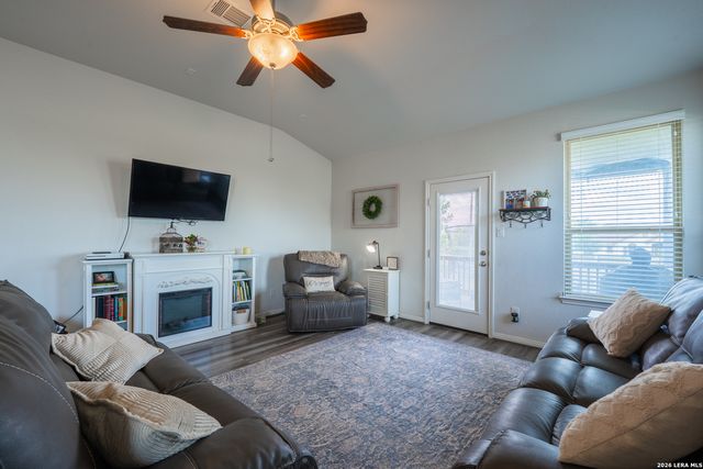 13302 BOTTOM LAND, St Hedwig, TX 78152