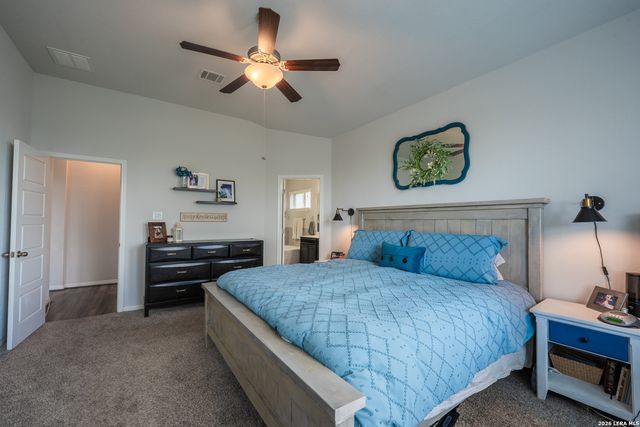 13302 BOTTOM LAND, St Hedwig, TX 78152