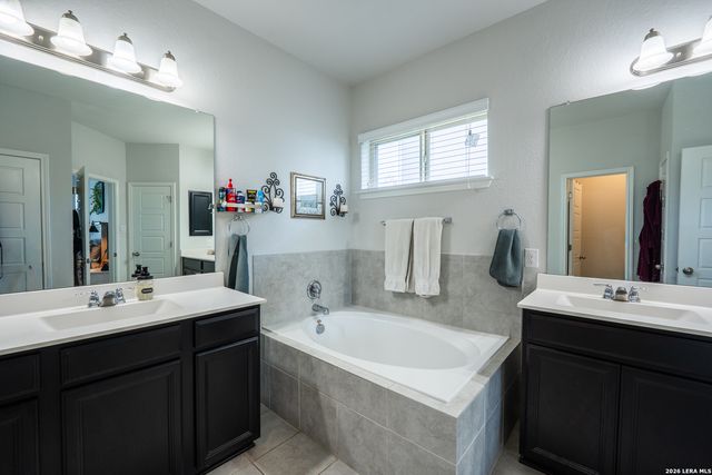 13302 BOTTOM LAND, St Hedwig, TX 78152