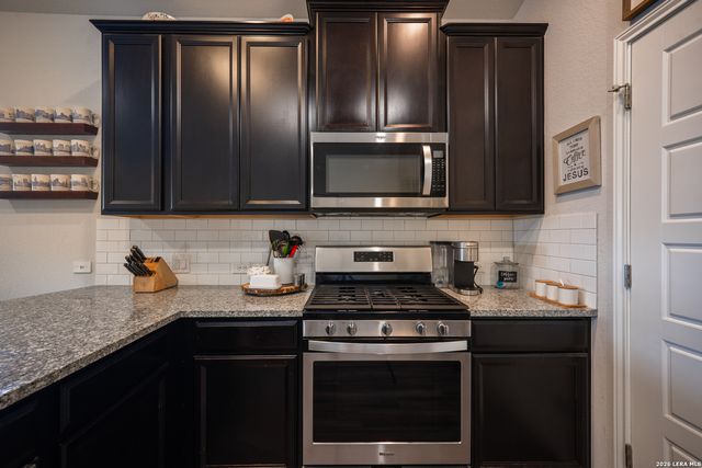 13302 BOTTOM LAND, St Hedwig, TX 78152