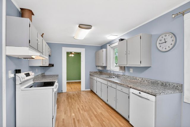 921 Azalea Dr, Columbia, TN 38401