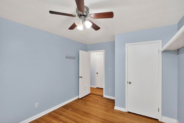 921 Azalea Dr, Columbia, TN 38401