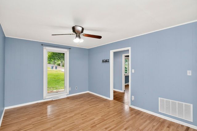921 Azalea Dr, Columbia, TN 38401