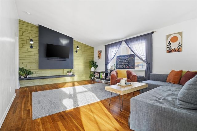 145 Van Buren St, Summer Hill, PA 15214