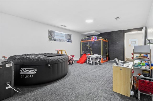 145 Van Buren St, Summer Hill, PA 15214