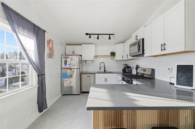 145 Van Buren St, Summer Hill, PA 15214