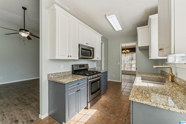 8441 BLUFF RIDGE ROAD, Bessemer, AL 35022