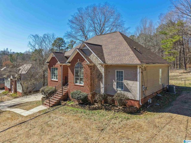 8441 BLUFF RIDGE ROAD, Bessemer, AL 35022