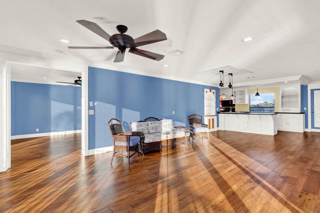 624 SW Saint Lucie Crescent 306, Stuart, FL 34994