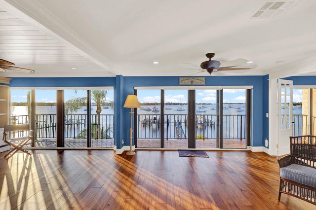 624 SW Saint Lucie Crescent 306, Stuart, FL 34994