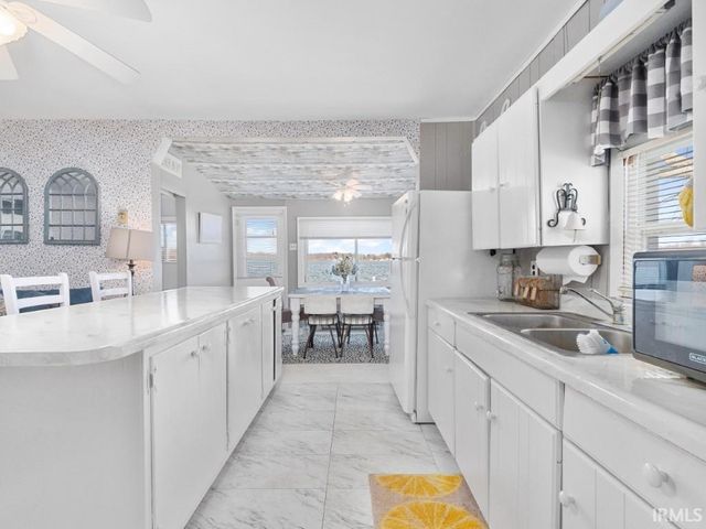 7070 S 080 E, Wolcottville, IN 46795