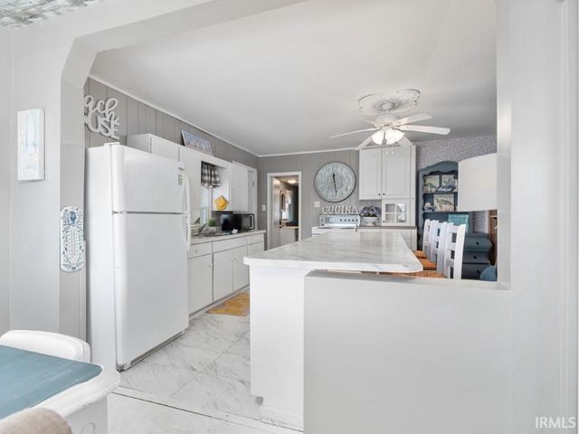 7070 S 080 E, Wolcottville, IN 46795