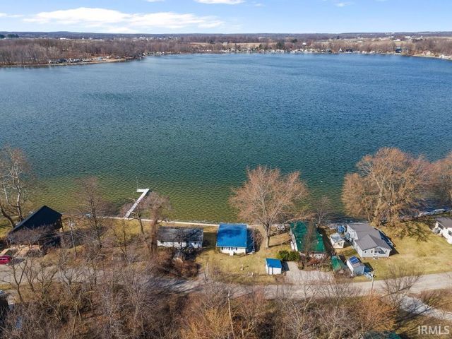 7070 S 080 E, Wolcottville, IN 46795