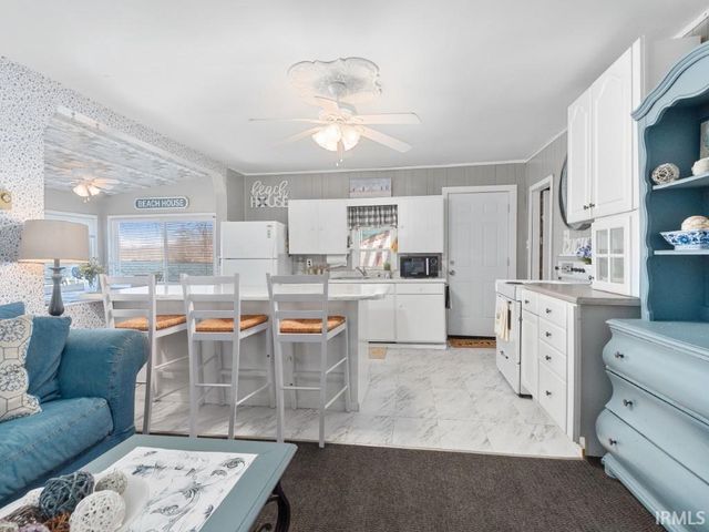 7070 S 080 E, Wolcottville, IN 46795