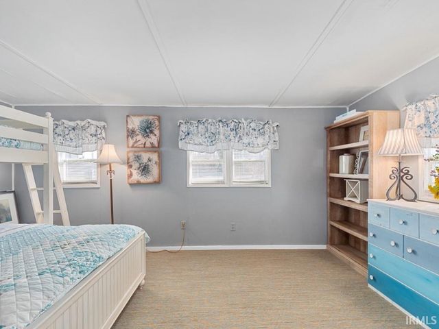 7070 S 080 E, Wolcottville, IN 46795