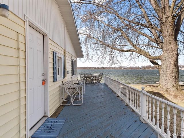 7070 S 080 E, Wolcottville, IN 46795