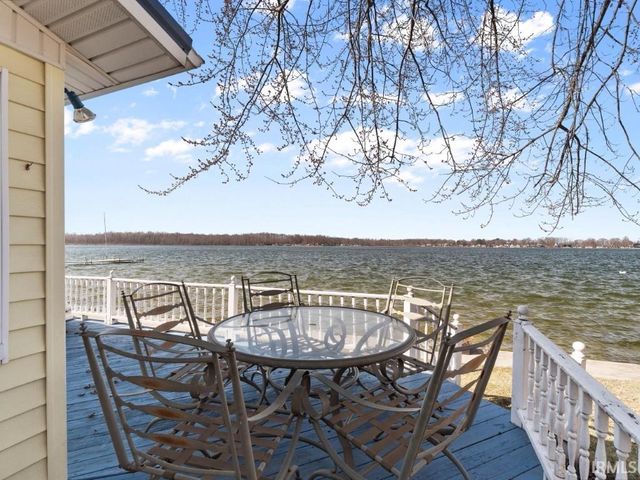 7070 S 080 E, Wolcottville, IN 46795