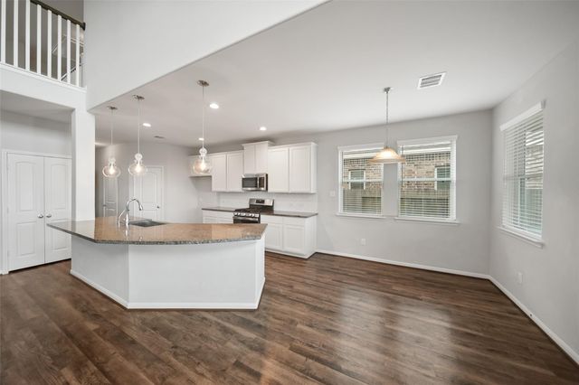 234 Ashley Way, Alvin, TX 77511