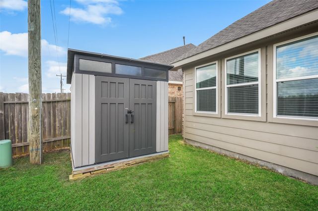 234 Ashley Way, Alvin, TX 77511