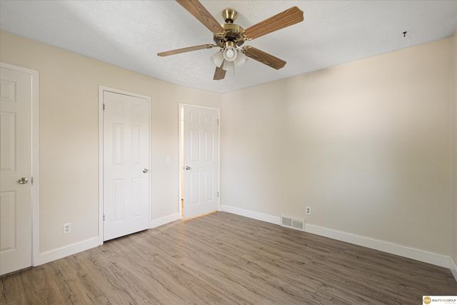 8308 S 49th Street, Omaha, NE 68157