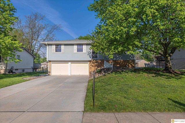 8308 S 49th Street, Omaha, NE 68157
