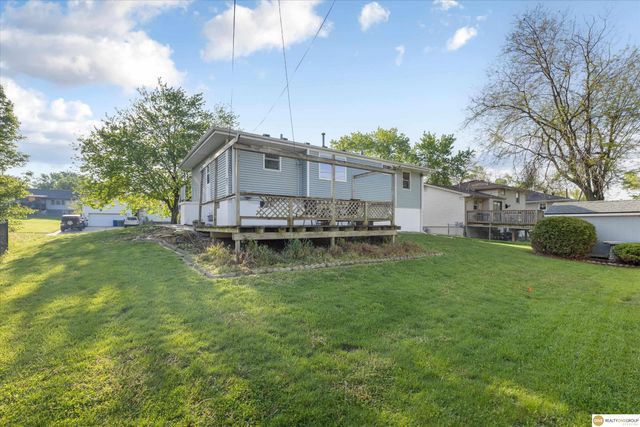 8308 S 49th Street, Omaha, NE 68157