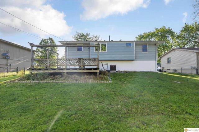 8308 S 49th Street, Omaha, NE 68157