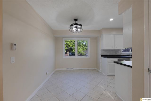 8308 S 49th Street, Omaha, NE 68157
