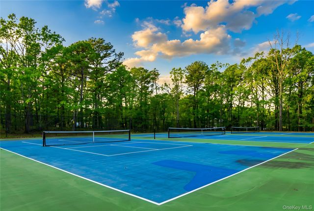 359 Colonial Circle 359, Manorville, NY 11949