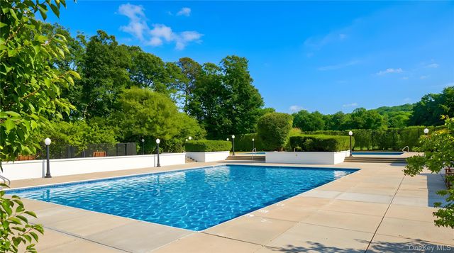 359 Colonial Circle 359, Manorville, NY 11949