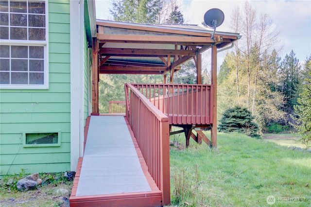 405 Alger Cain Lake Road, Sedro Woolley, WA 98284