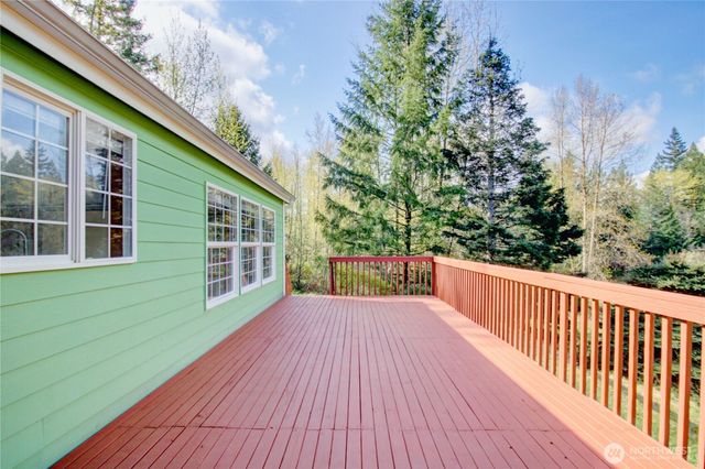 405 Alger Cain Lake Road, Sedro Woolley, WA 98284