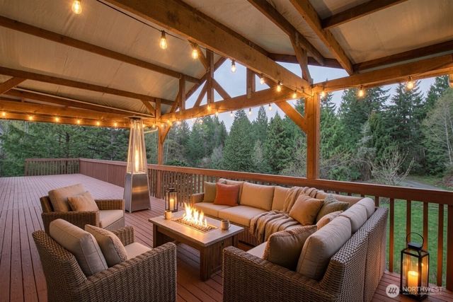 405 Alger Cain Lake Road, Sedro Woolley, WA 98284