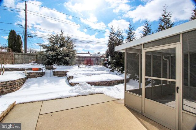 132 WORRAL DR, Newark, DE 19711