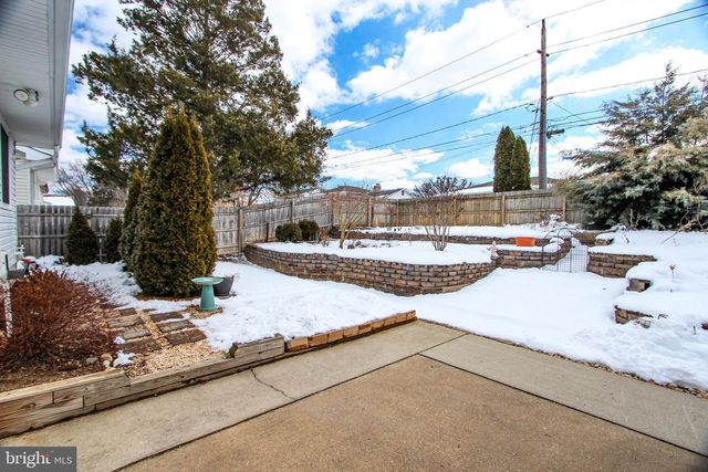 132 WORRAL DR, Newark, DE 19711